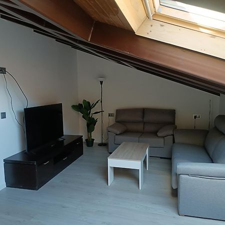 Apartamentos Turisticos Avila Puerta De La Santa 2-1 Bagian luar foto